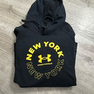 Mens Under Armour sweatshirt